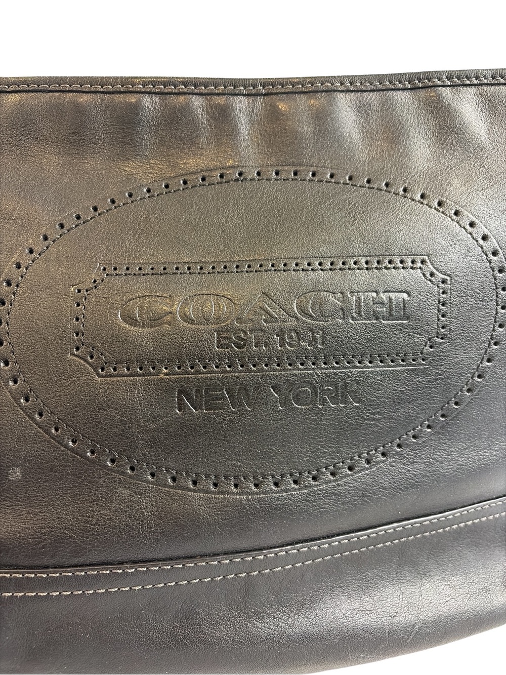 Authentic Coach Hamptons Weekend Perforated Leather Tote Bag - Picture 6 of 9